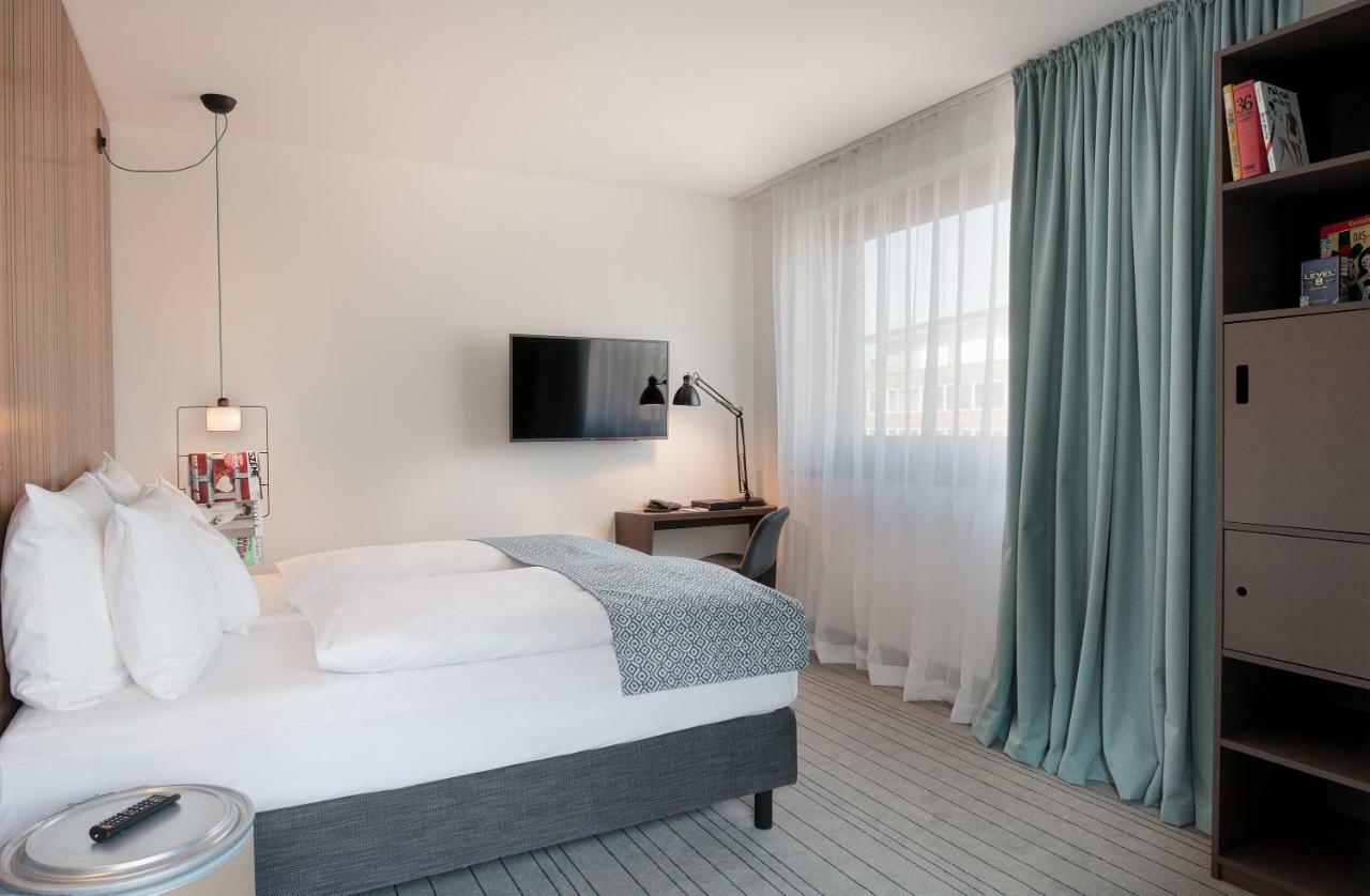PIERDREI Hotel HafenCity Hamburg-Harburg Buitenkant foto