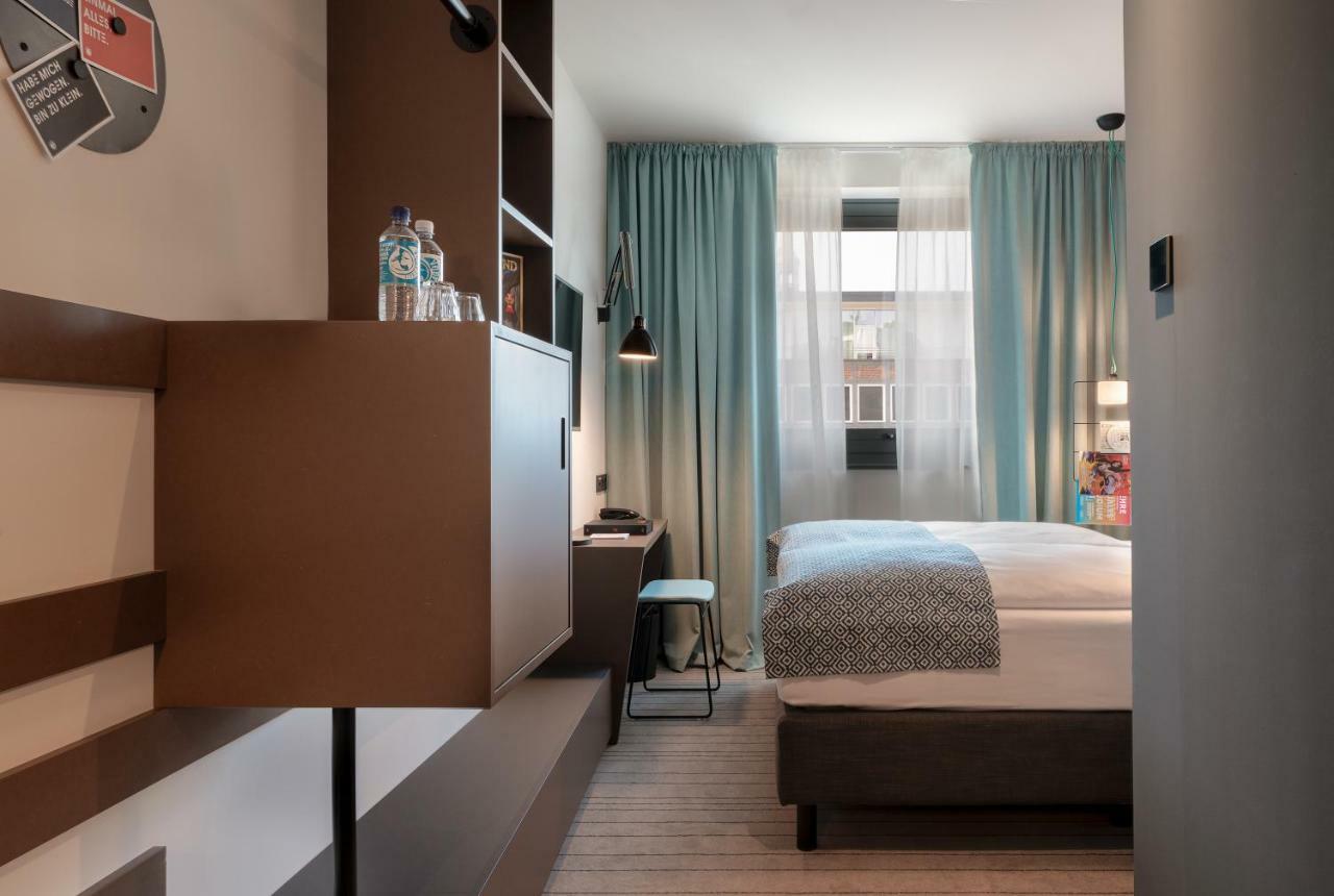 PIERDREI Hotel HafenCity Hamburg-Harburg Buitenkant foto